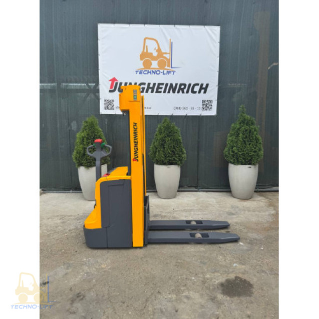 Штабелер електричний JUNGHEINRICH EJC 212, мачта 4300 DZ мм, в.п. 1200 кг., 2006 р.в.