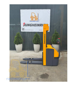 Штабелер електричний JUNGHEINRICH EJC 212, с.н. 90194885, мачта 4300 DZ мм, в.п. 1200 кг., 2006 р.в.