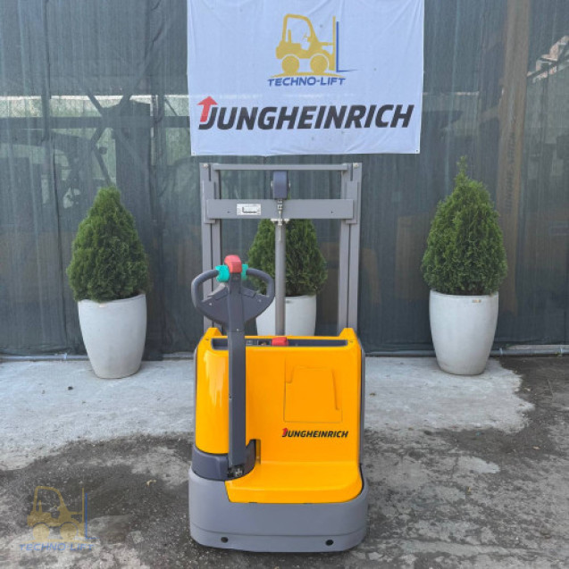 Штабелер електричний JUNGHEINRICH EJC 110, с.н. 90497816, мачта 2500 ZT мм, в.п. 1000 кг, 2016 р.в.