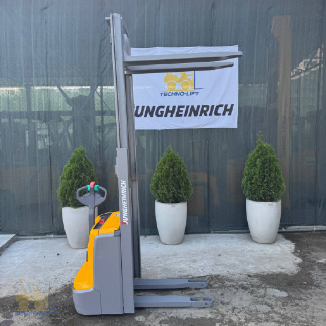 Штабелер електричний JUNGHEINRICH EJC 110, с.н. 90497816, мачта 2500 ZT мм, в.п. 1000 кг, 2016 р.в.
