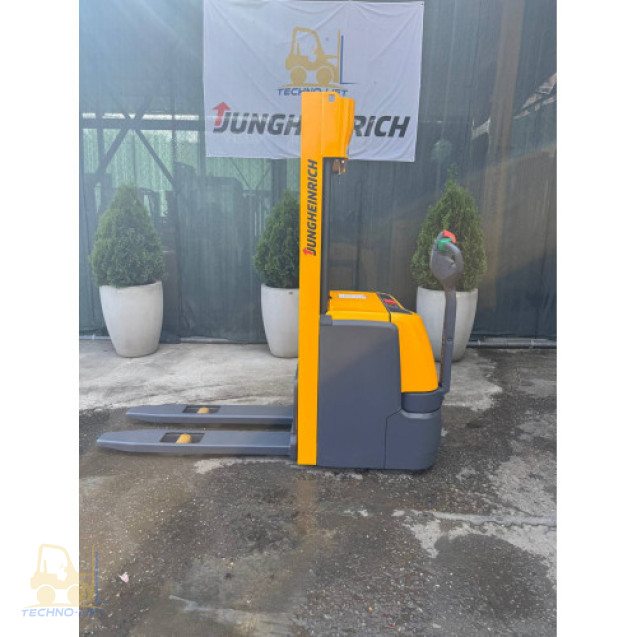 Штабелер електричний JUNGHEINRICH EJC 212, с.н. 90467730, мачта 4300 DZ мм, в.п. 1200 кг., 2015 р.