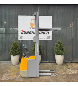 Штабелер електричний JUNGHEINRICH ERC 214, с.н. 90495668, мачта 2900 ZT мм, в.п. 1400 кг., 2016 р.