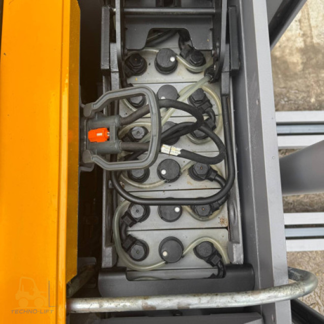 Штабелер електричний JUNGHEINRICH ERC 212z, с.н. 90603410, в.п. 1200 кг, мачта 2900 ZZ мм, 2020 р.в.